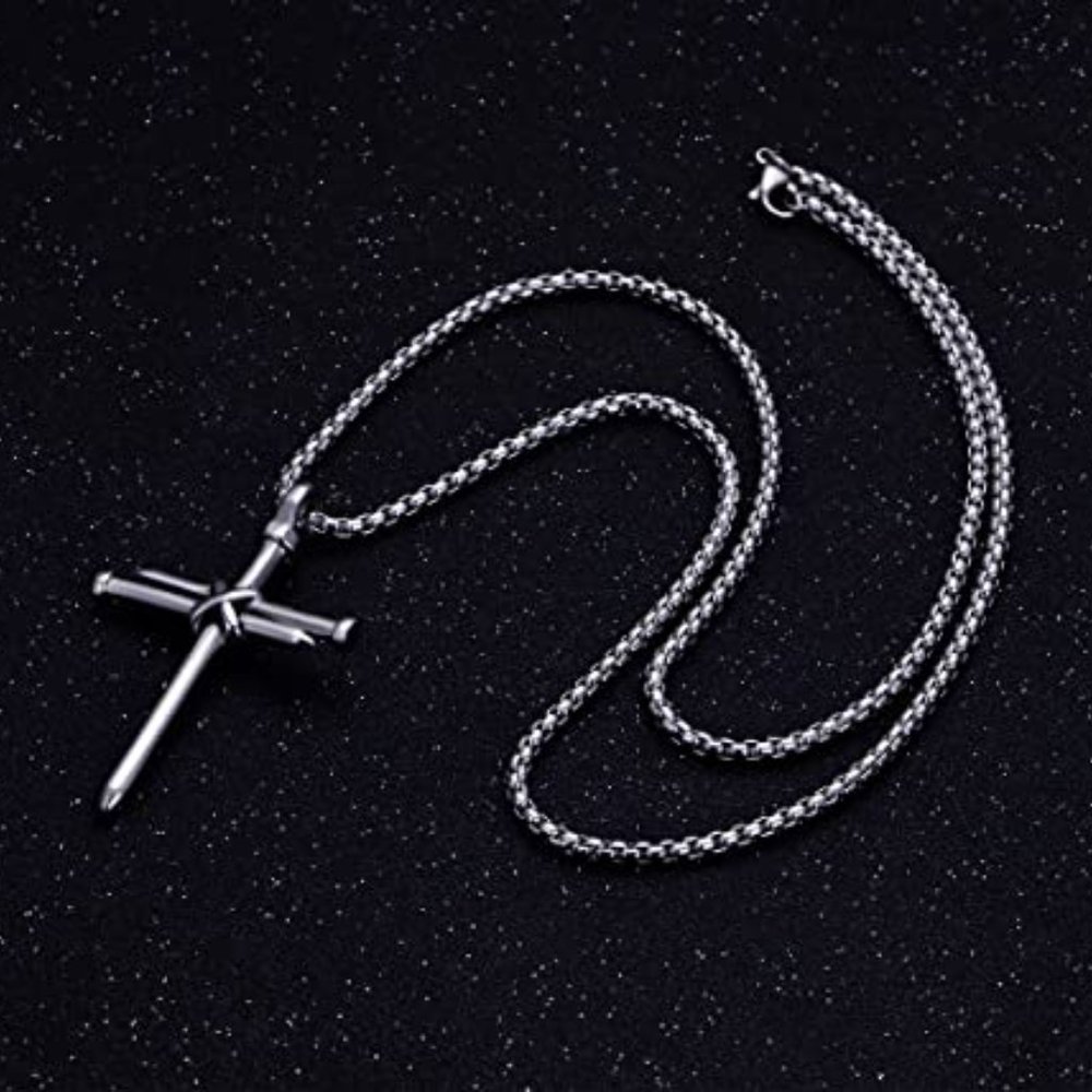 Men Cross Chain - Picture 3 of 4